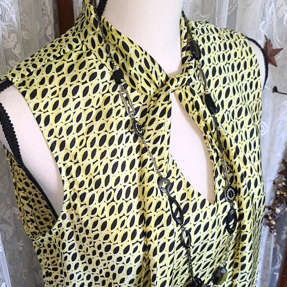 Nine West Sleeveless Top Black Yellow Sz Large - Picture 2 of 14